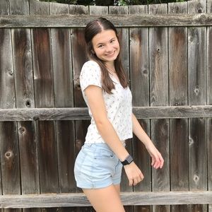 Meet your Posher, Abby